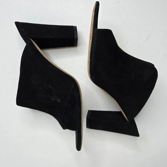 $295 Vince Heath Black Suede Cross Strap Mules Sandals Size 8 - Picture 5 of 9